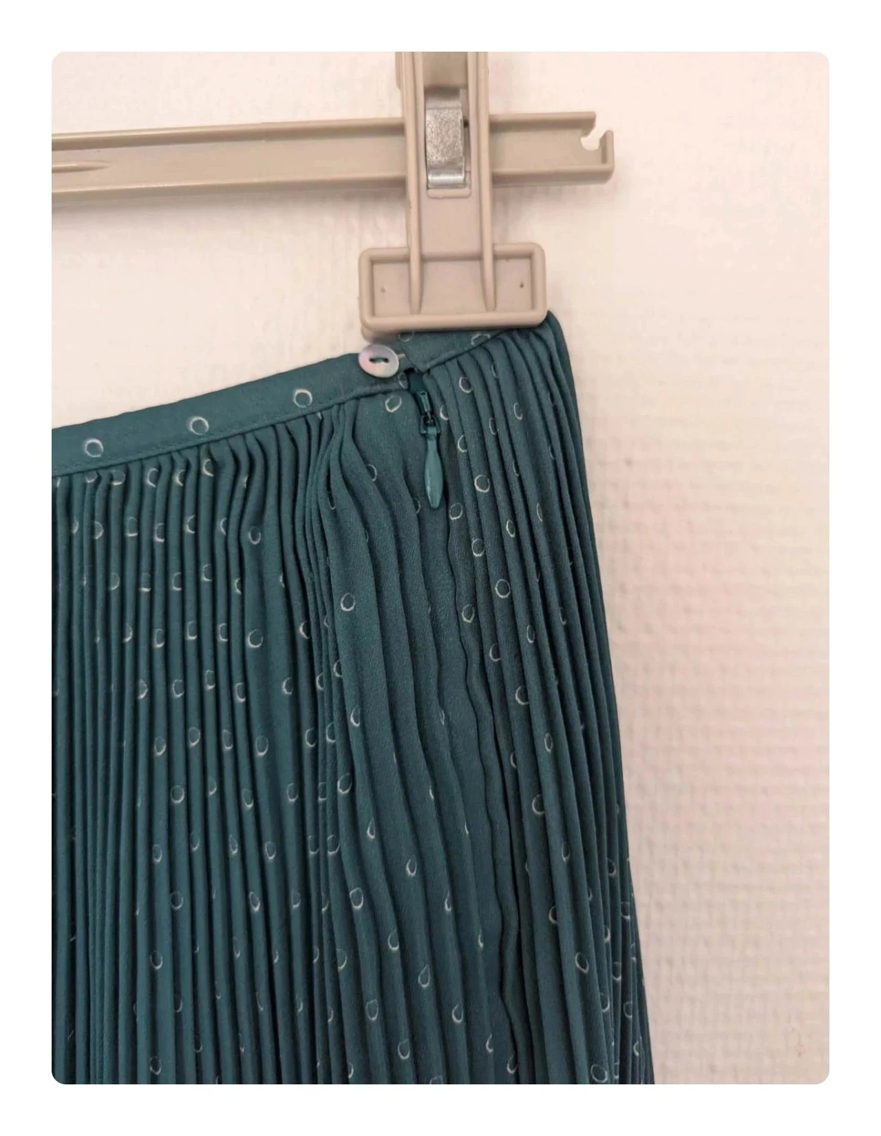 Magnífica falda plisada verde pato Comptoir des Cotonniers - Talla S – photo 3